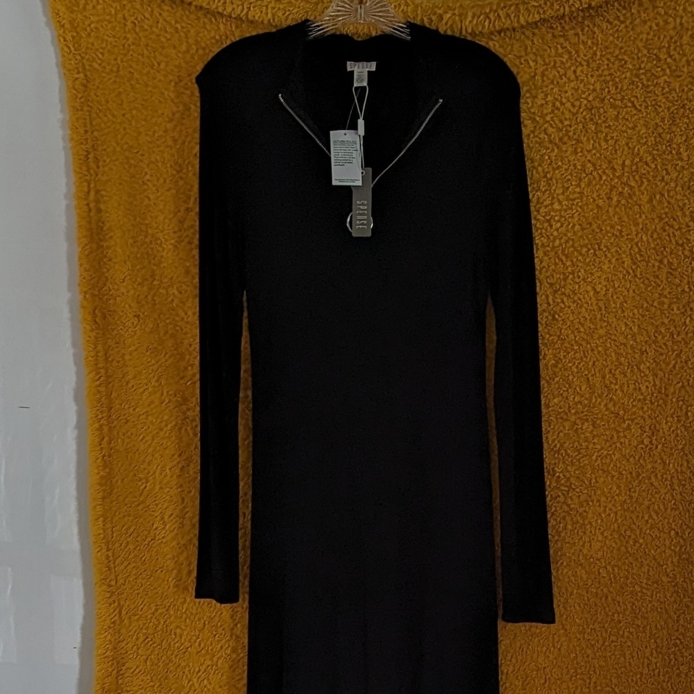NWT Black jersey zip dress